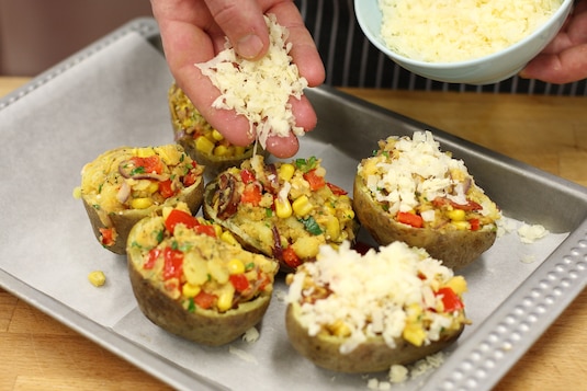 Kumpir turecki – zapiekany ziemniak - Krok 5