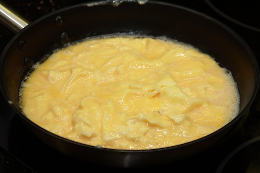 Omlet z szynką i warzywami - Krok 2