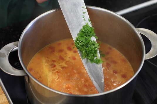 Zupa pomidorowa z chili - Krok 4