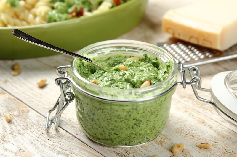 Pesto z jarmużu do chleba