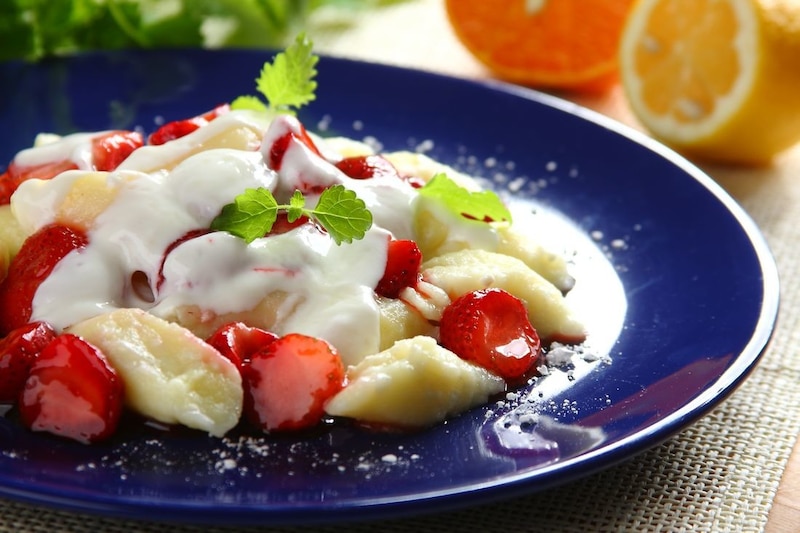 Pierogi leniwe z truskawkami