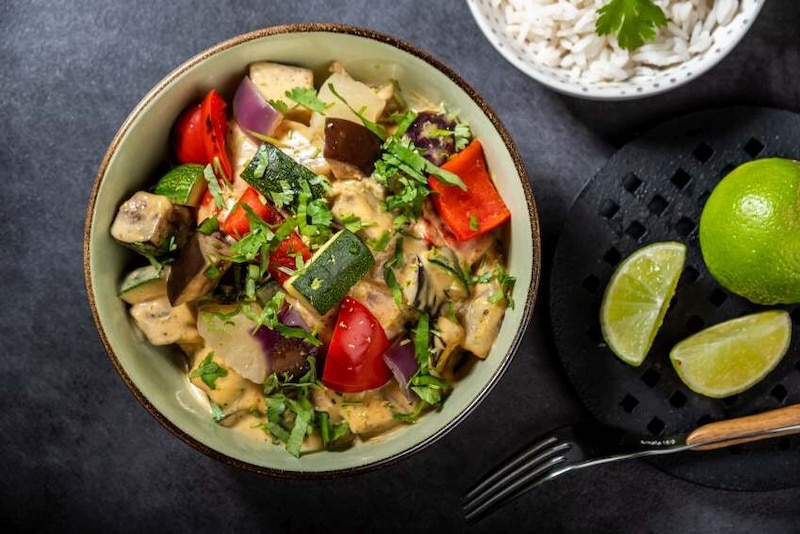 Wegetariańskie curry z ananasem